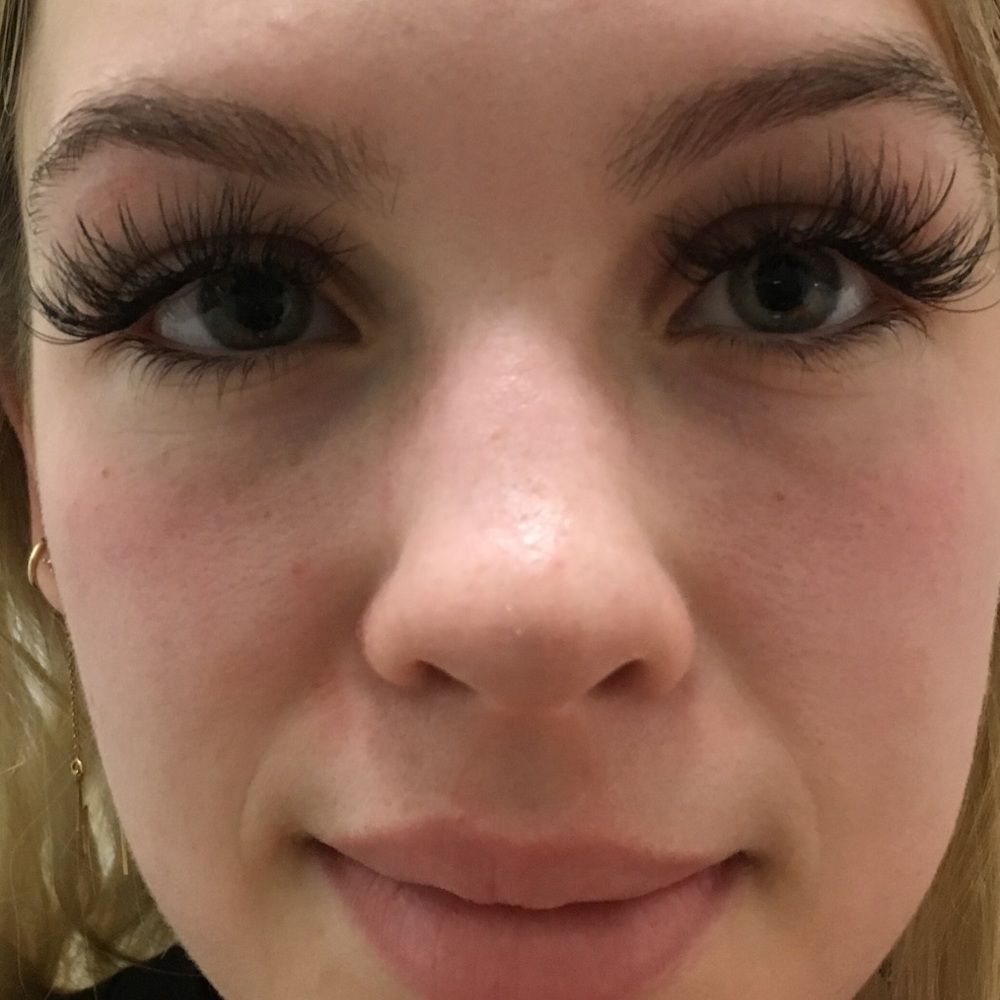 Eyelash Extensions Full Set - Picture 4 of 10